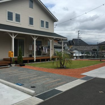 富士市：岩崎邸「サーファーズハウスにフィットするお庭のご提案」